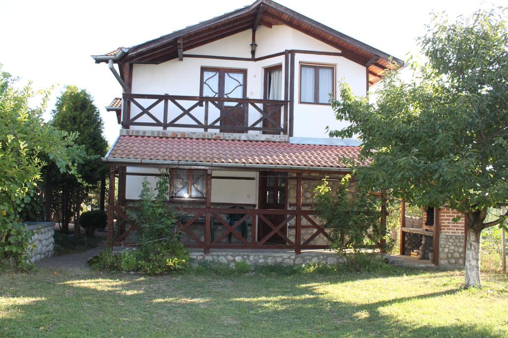 Belcheva Kashta Villa Banya  Ngoại thất bức ảnh